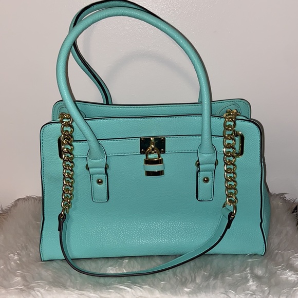 Charming Charlie Tiffany Blue Handbag 💎🔸